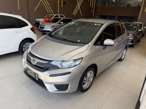 HONDA FIT 1.5 LX 16V FLEX 4P AUTOMÁTICO HONDA FIT 1.5 LX 16V FLEX 4P AUTOMÁTICO